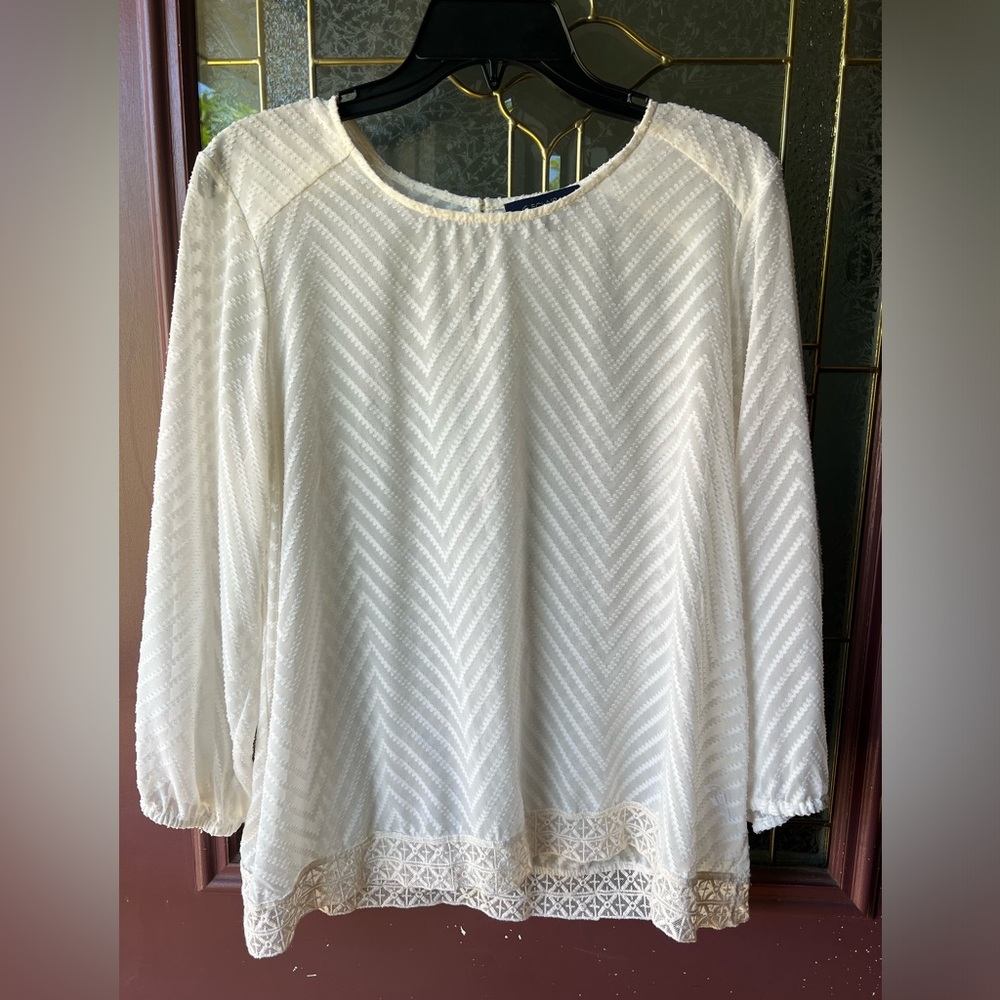 Eclair Pip crew neck blouse size M